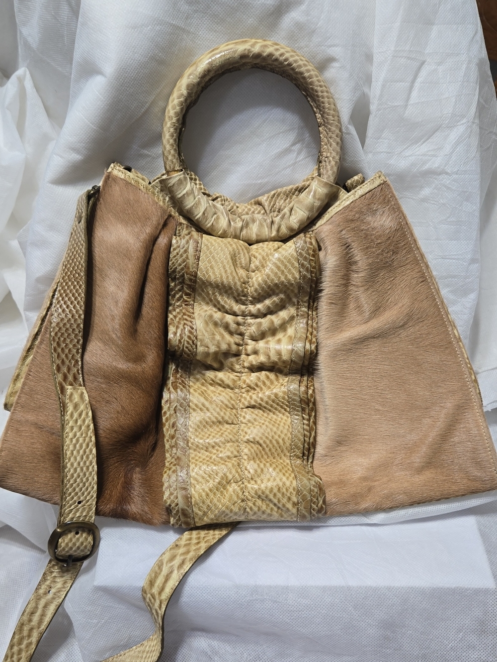 Neutral Tan Cowhide& Snakeskin Like Leather Shoulder Bag